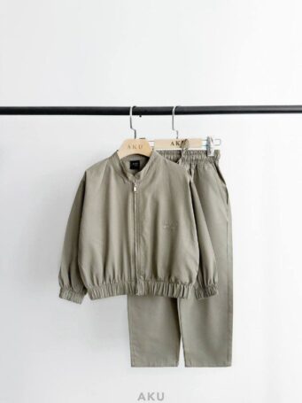 ست بامبر و شلوار کتان سبز لجنی رنگ