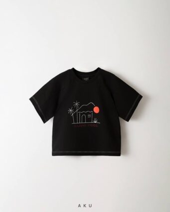 عکس سوم تیشرت طرح island mood پسرانه مشکی