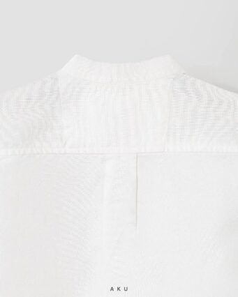 تیشرت پیراهن سفید AKU پشت محصول