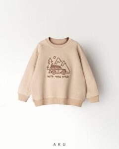 بلوز دورس پسرانه گلدوزی AKU، طرح کوهستان