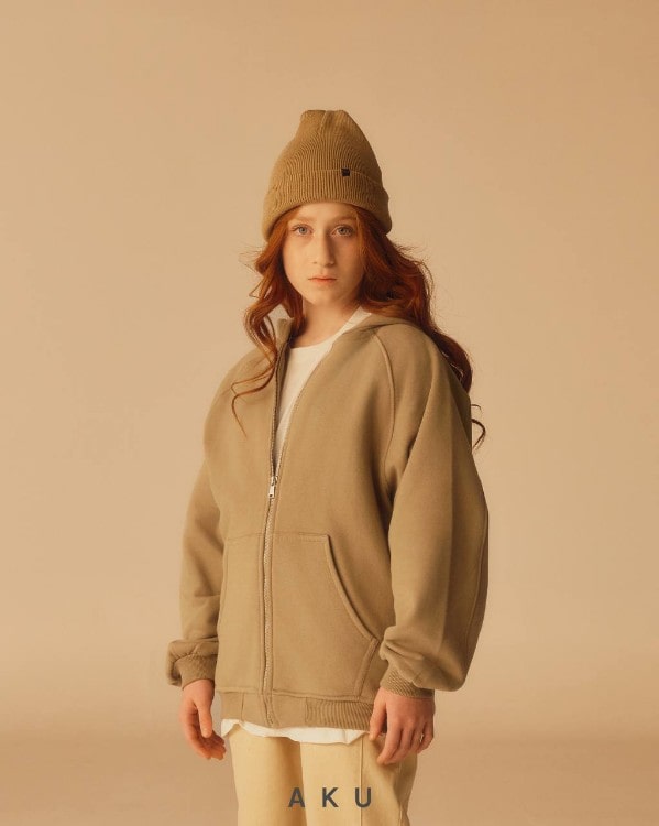 سویشرت از لباس زمستانی دخترانه